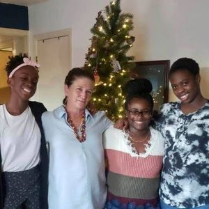 Meet your Posher, Teresa